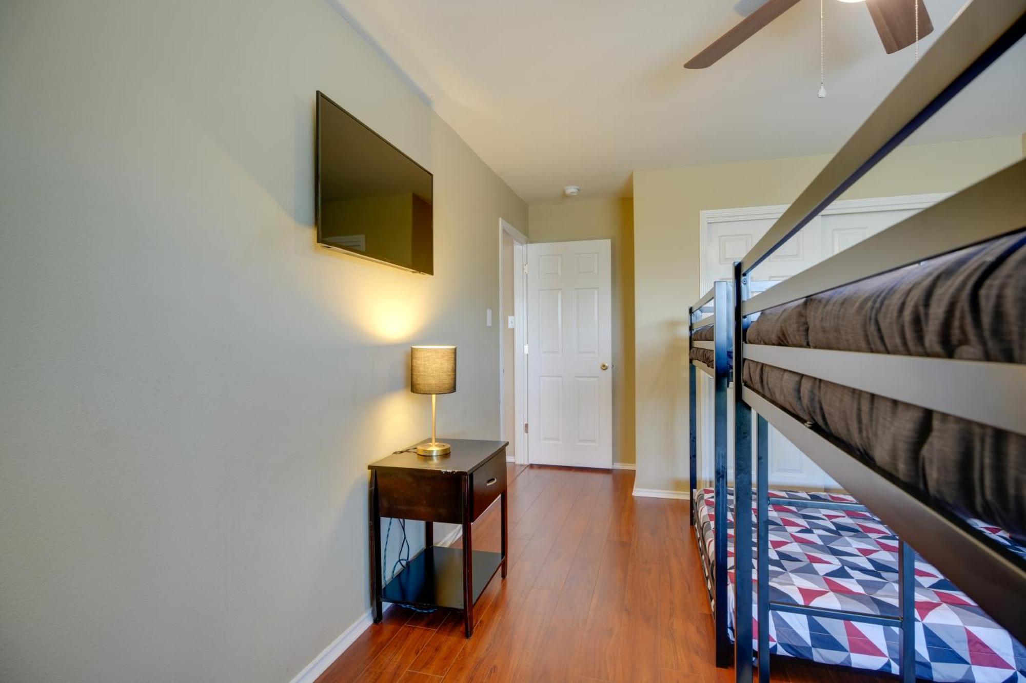 San Antonio Home With Pool Access Near Lackland Afb Kültér fotó
