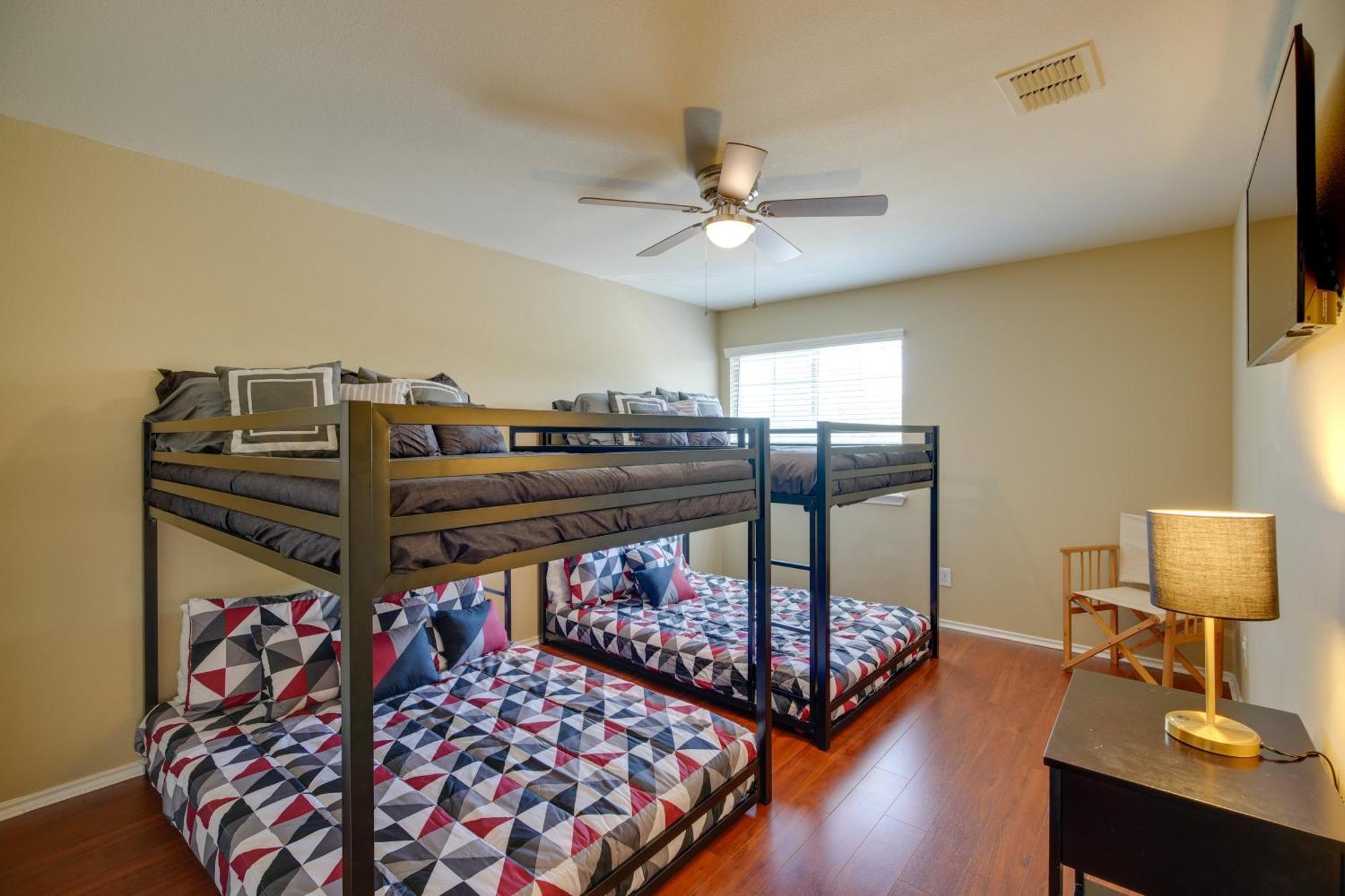 San Antonio Home With Pool Access Near Lackland Afb Kültér fotó
